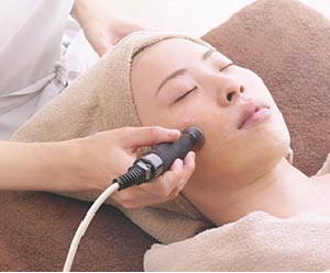 しみ、そばかすの治療に有効なレーザー装置